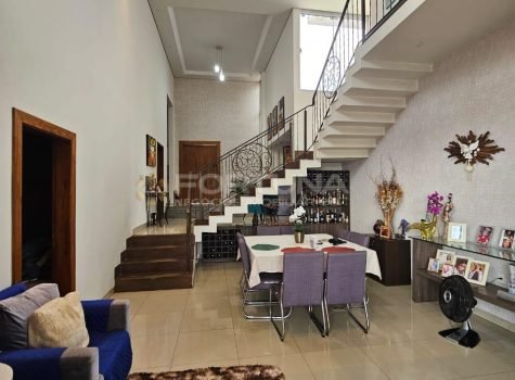 8d7695d7-c341-40f1-95b4-291446003d44