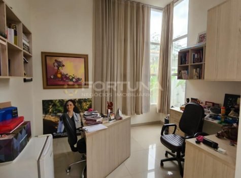 9821a9fe-5bef-48d5-831c-39967e388d17