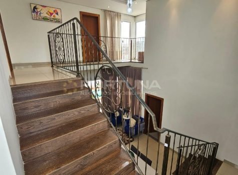 f003c653-9d36-4a1d-b2b1-a2e034551aef